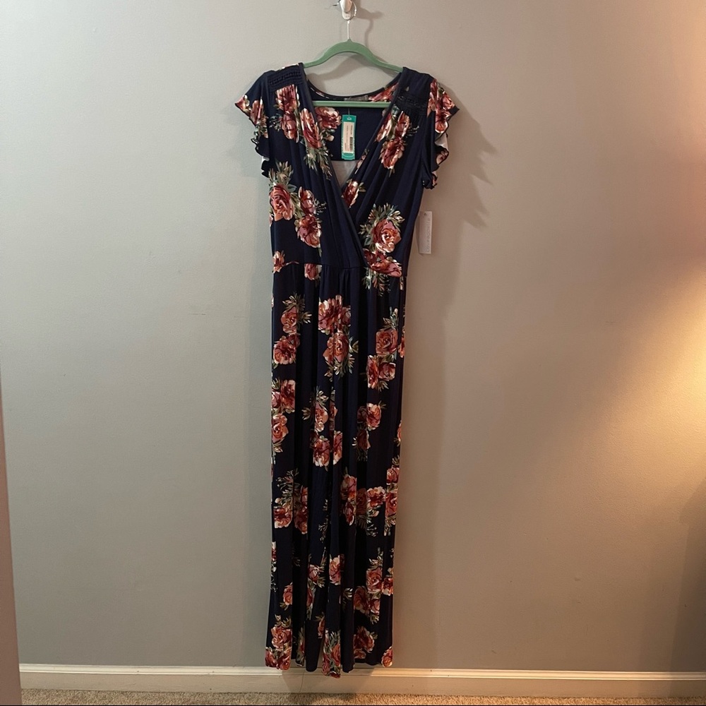 BNWT Stitchfix Navy and Floral Romper